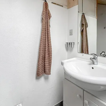 3 Bedroom Amazing In Feriehus *