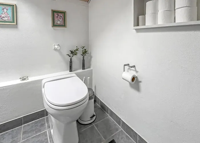 3 Bedroom Amazing In Casa vacanze